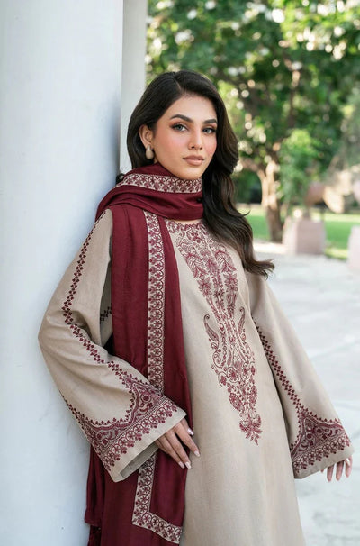 BAROQUE - Unstitched Winter 3PC Dhanak Embroidered Suit DF -9342