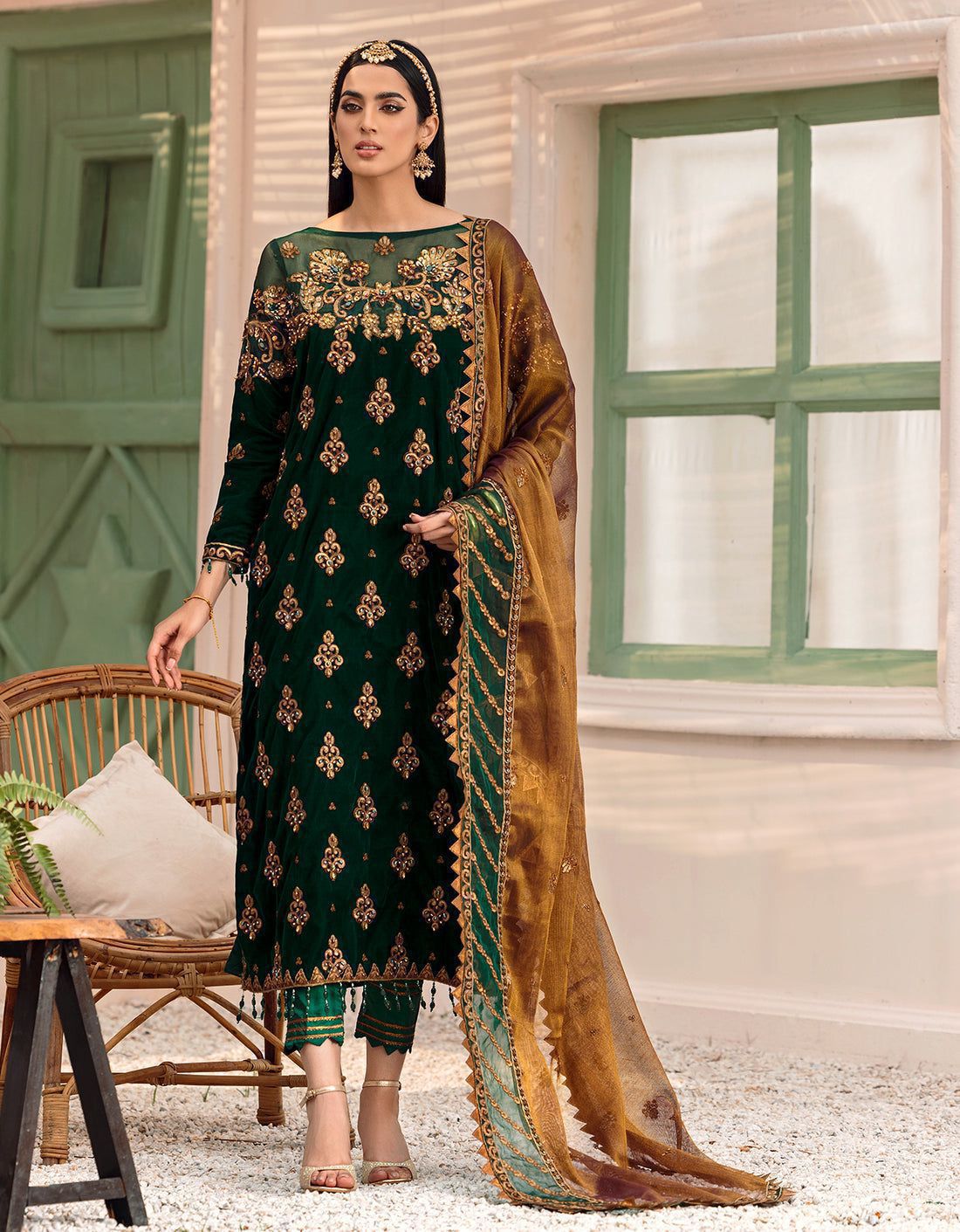 EMAAN ADEEL -WINTER 3PC LUXURY VELVET DF-104