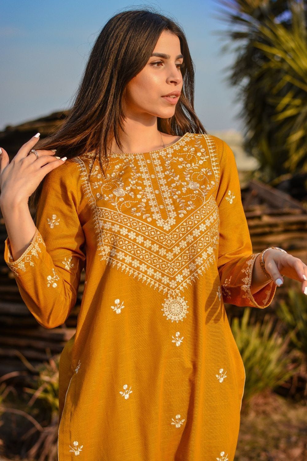 URGE -2PC UNSTITCHED DHANAK EMBROIDERED SUIT DF-519