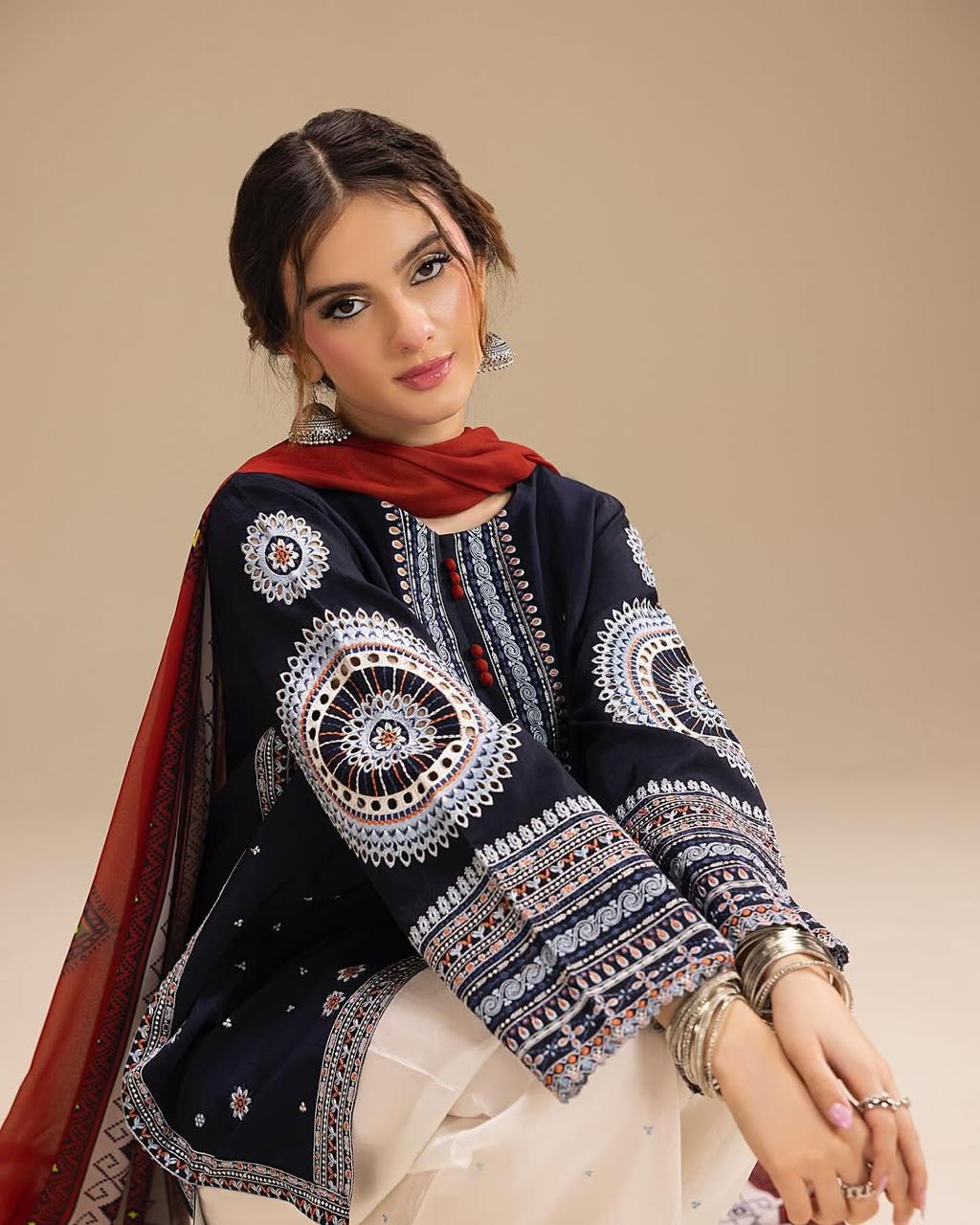 JAZMIN - Unstitch Winter 3PC Dhanak Embroidered Suit- DF-9272