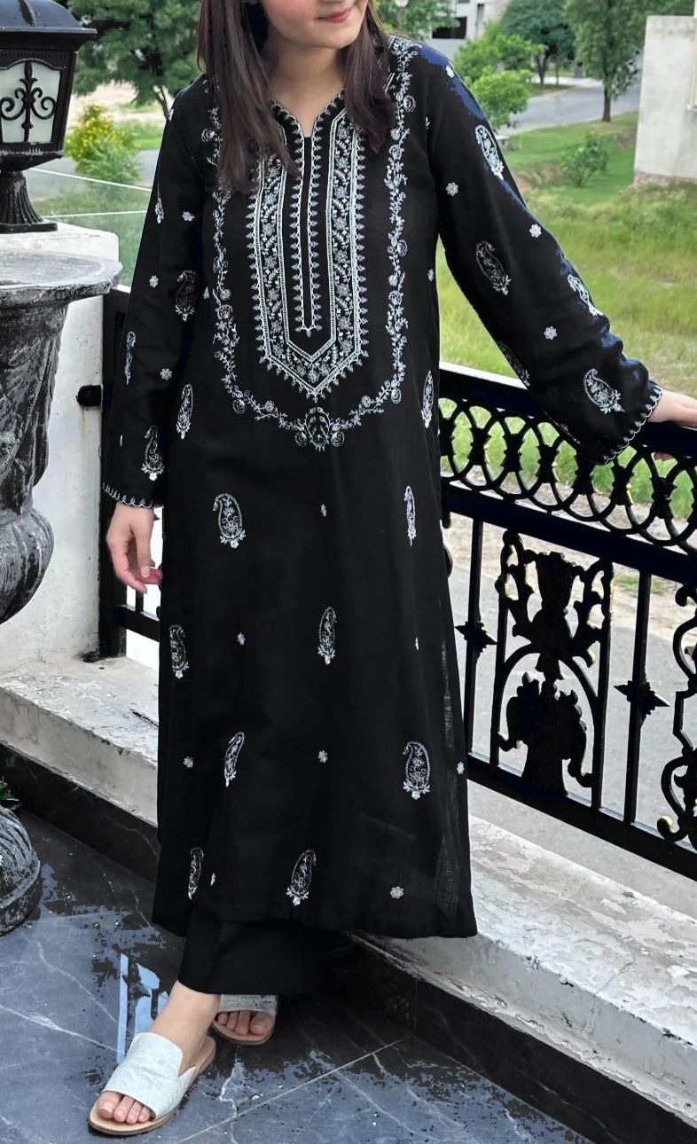 BAREEZE -2PC UNSTITCHED DHANAK EMBROIDERED SUIT DF-190