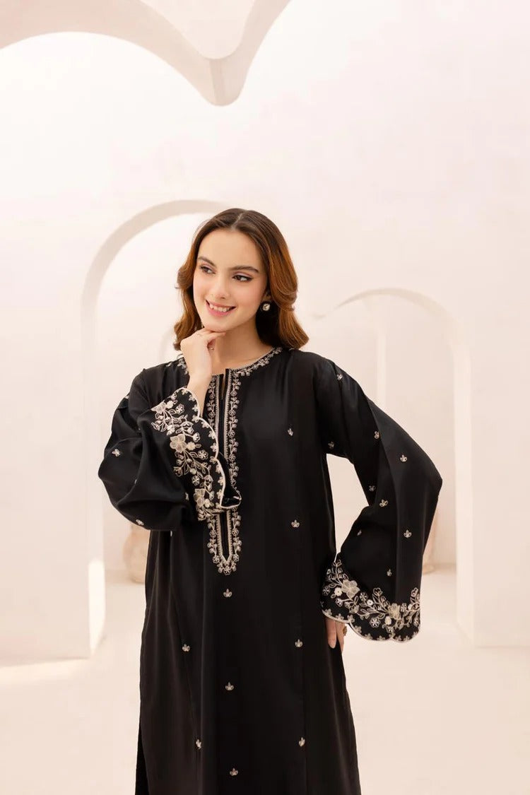 URGE -2PC UNSTITCHED DHANAK EMBROIDERED SUIT DF-683