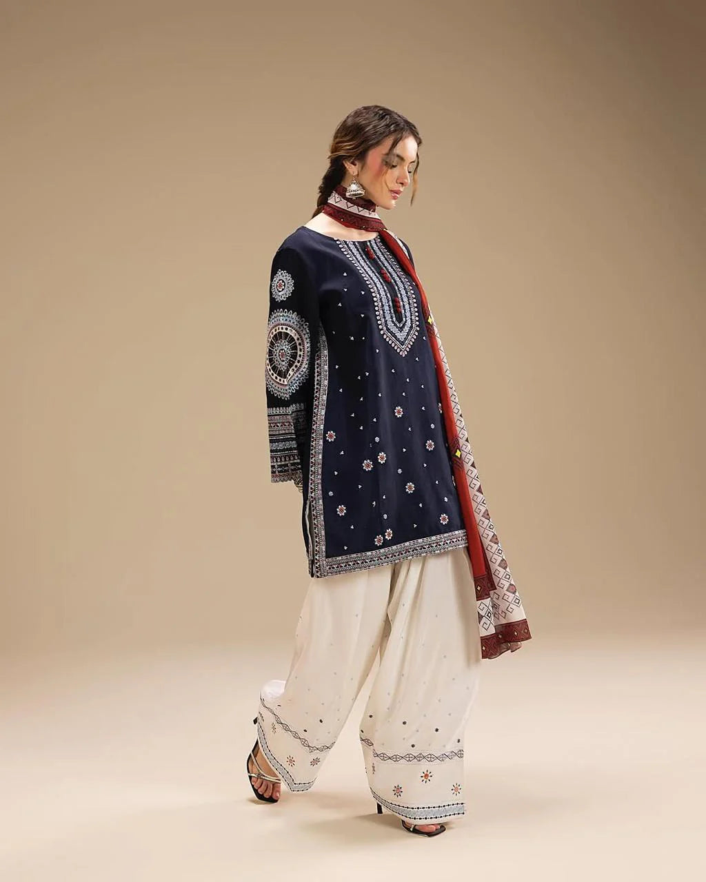 JAZMIN - Unstitch Winter 3PC Dhanak Embroidered Suit- DF-9272
