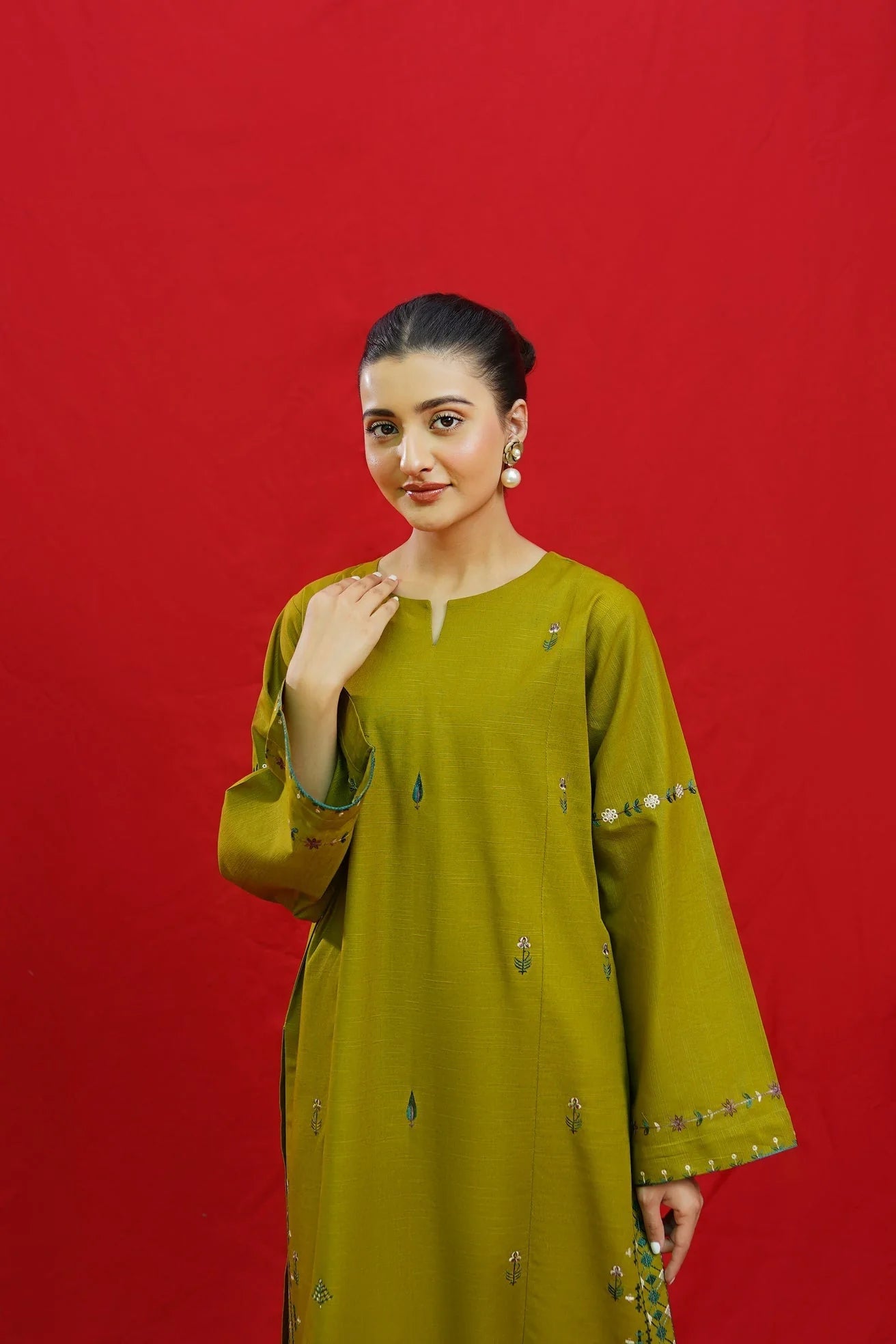 URGE -3PC DHANAK EMBROIDERED SUIT DF-6534