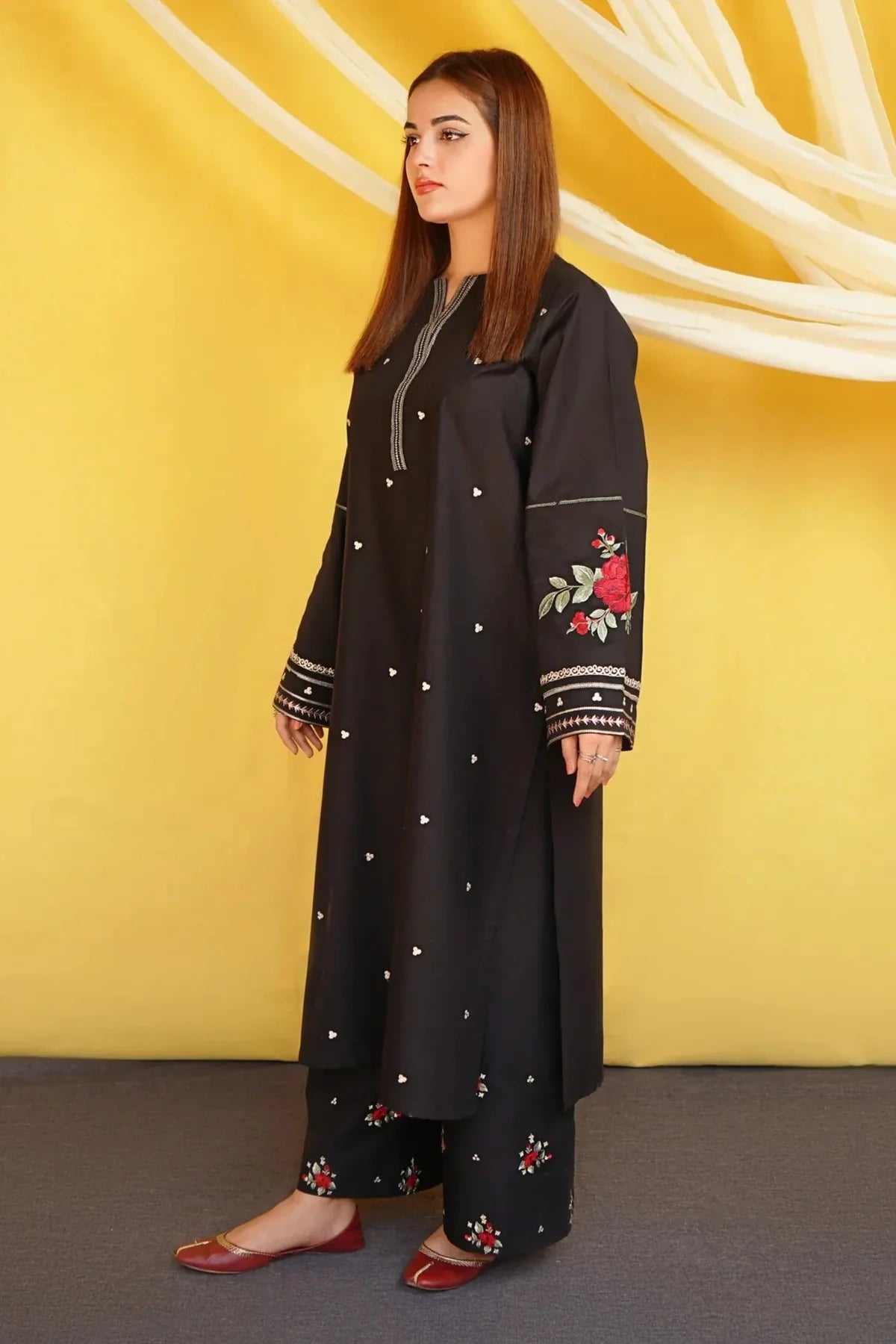 URGE -2PC UNSTITCHED DHANAK EMBROIDERED SUIT DF-317