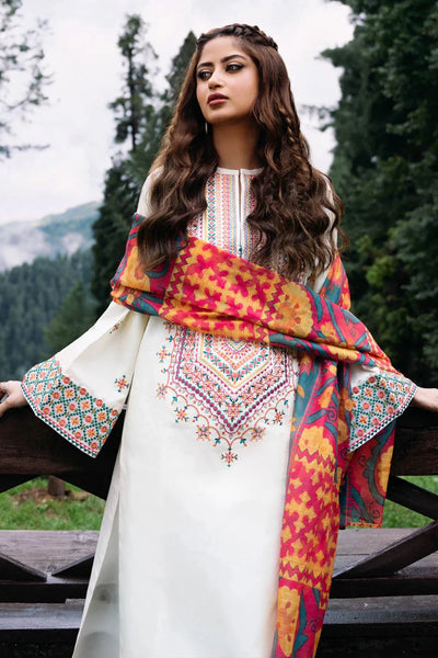 Sapphire  - Unstitched Winter 3PC Dhanak Embroidered Suit DF-1420