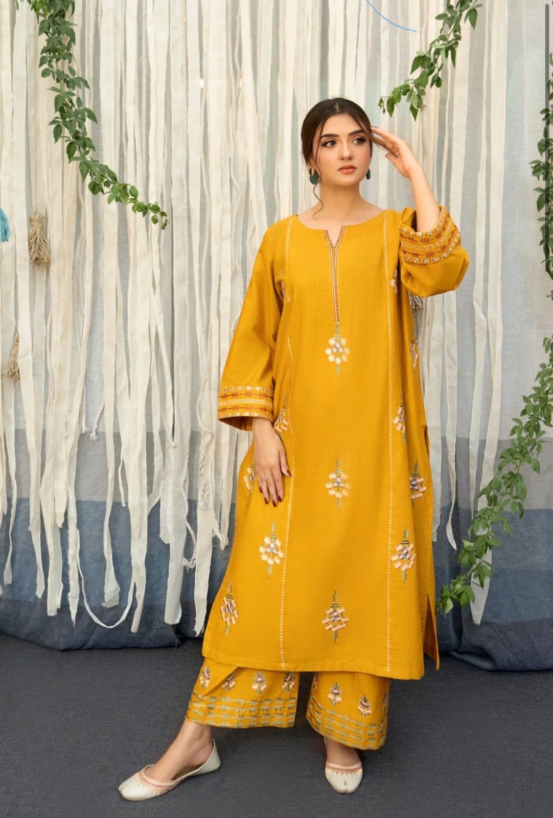 URGE -3PC DHANAK EMBROIDERED SUIT DF-4885