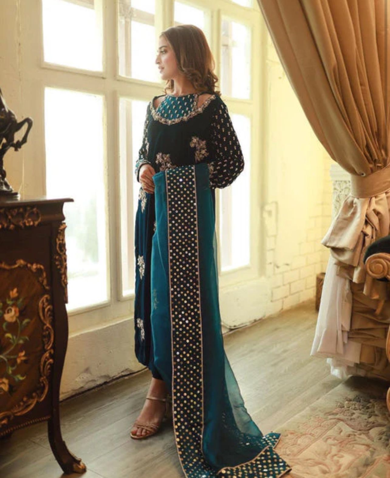 AFROZEH -WINTER 3pc LUXURY VELVET DF-2212