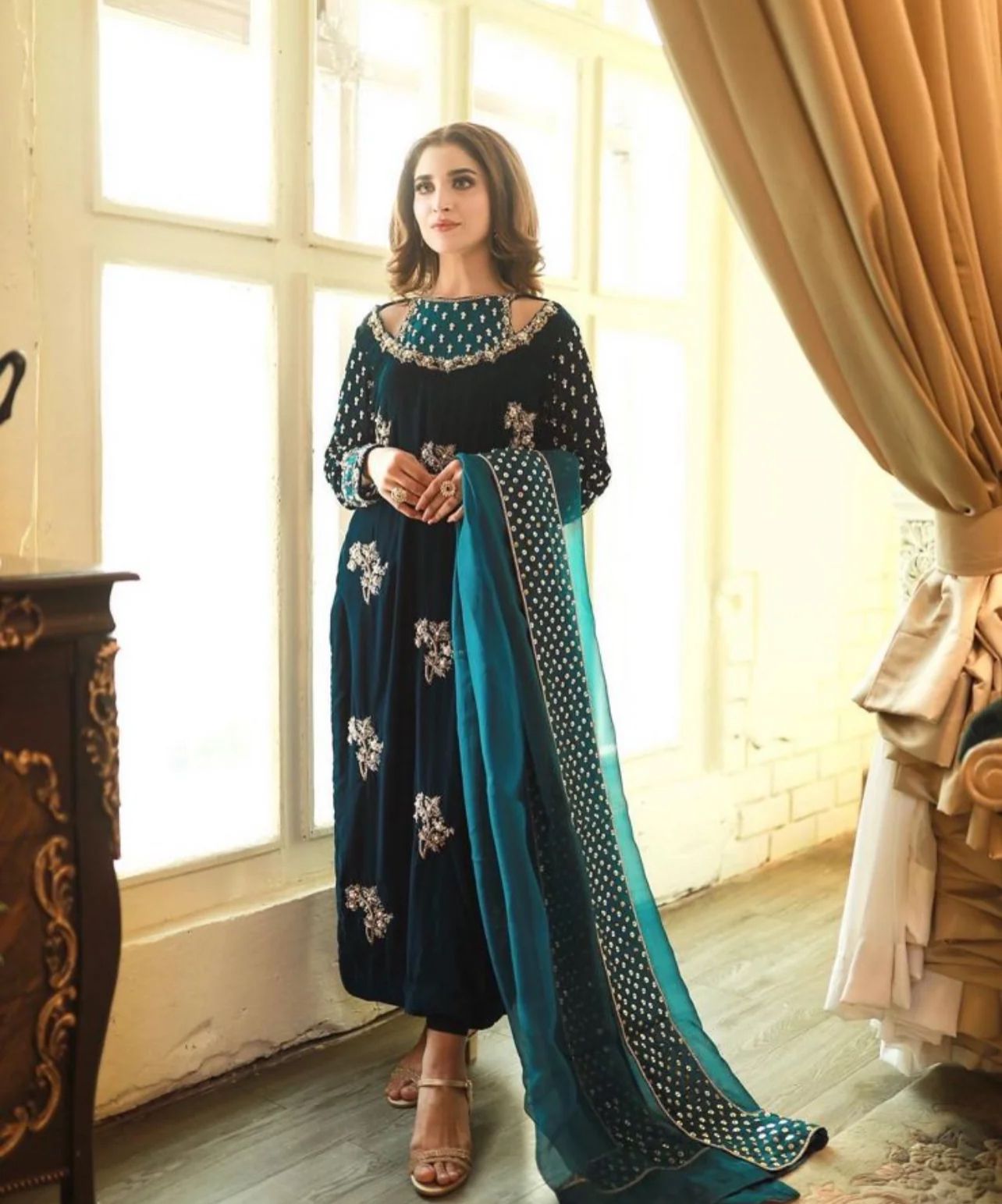 AFROZEH -WINTER 3pc LUXURY VELVET DF-2212